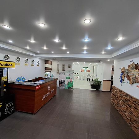 Astina Hotel Astana Buitenkant foto