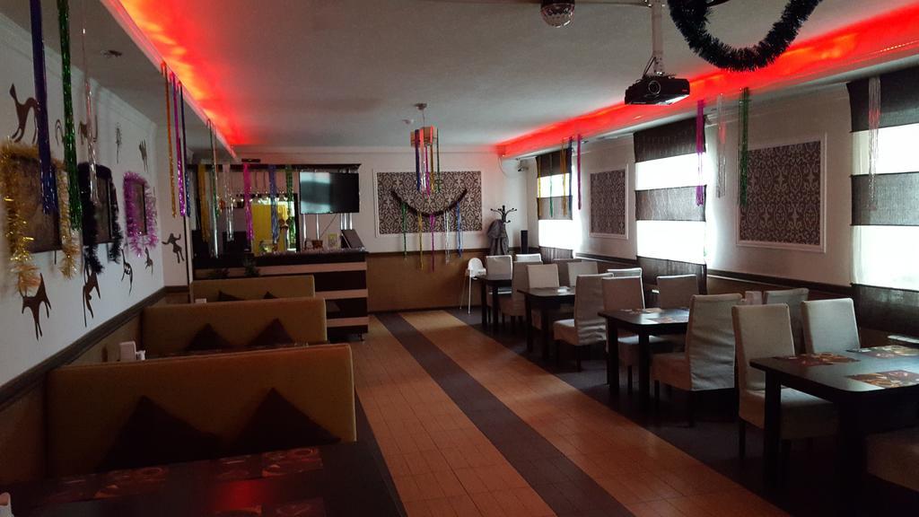 Astina Hotel Astana Buitenkant foto