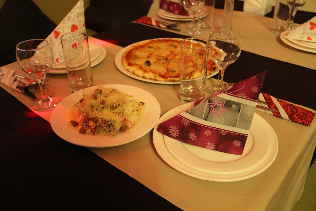 Astina Hotel Astana Buitenkant foto